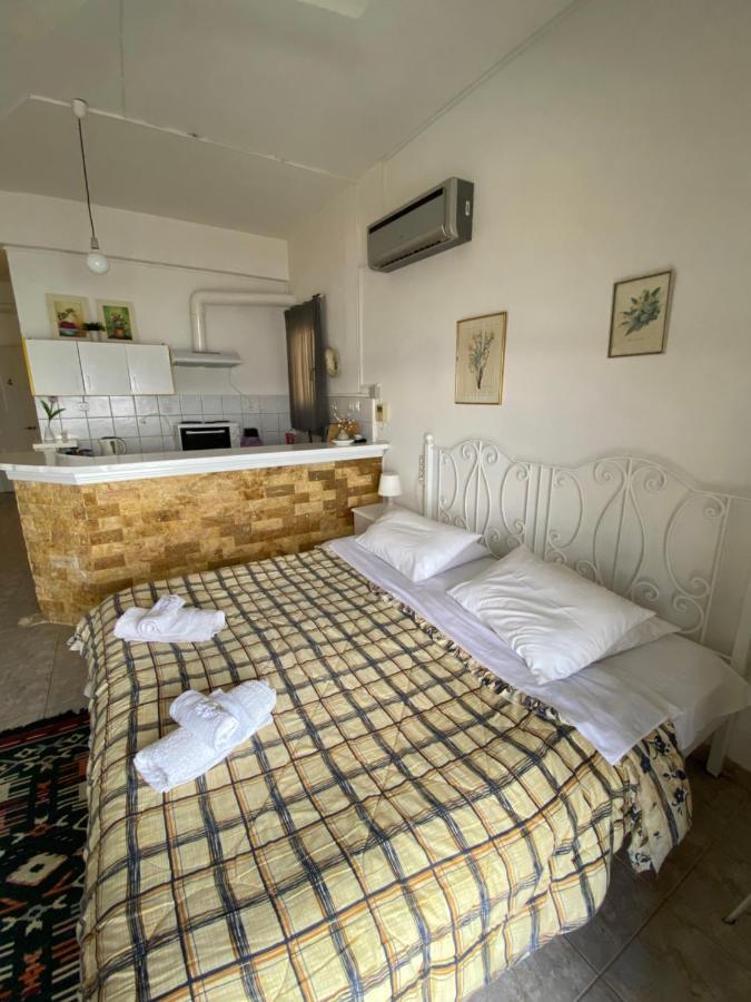Δωματια Ξανθουλα Xanthoyla Rooms Amaliapoli Exterior photo